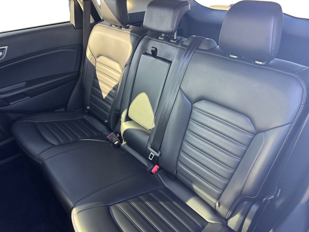 Certified 2024 Ford Edge SEL image 13