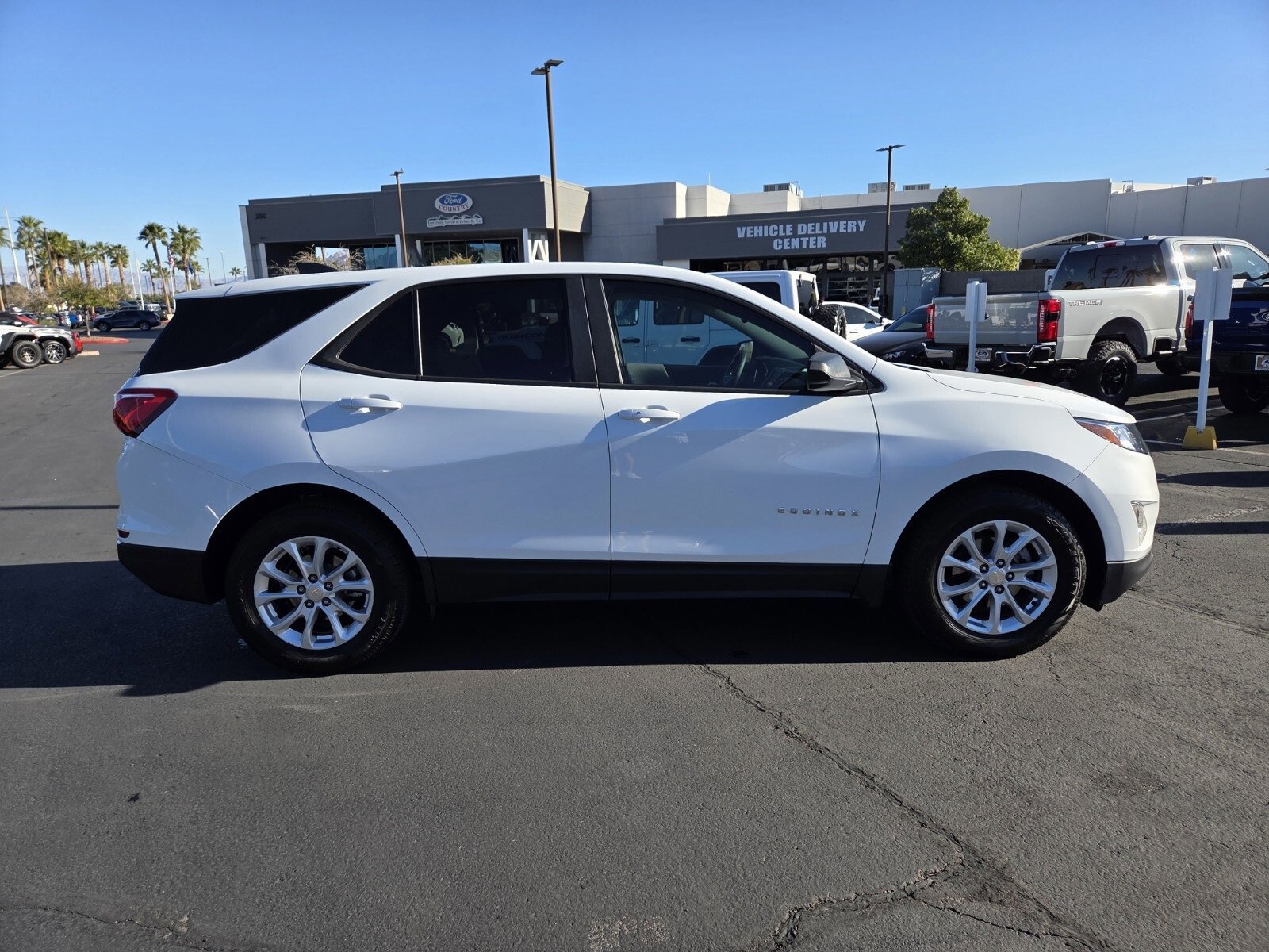 Used 2020 Chevrolet Equinox LS w/ LS Convenience Package image 6