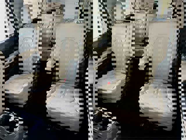 Certified 2022 Ford Expedition Max Platinum image 11