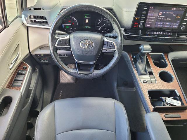 Used 2022 Toyota Sienna XLE AWD/4WD image 20