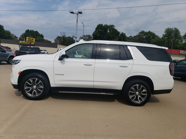 Used 2022 Chevrolet Tahoe LT w/ Luxury Package AWD/4WD image 4