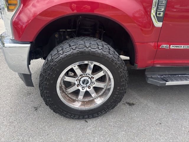 Certified 2018 Ford F250 XLT w/ XLT Premium Package AWD/4WD image 12