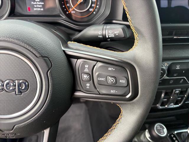 Used 2024 Jeep Gladiator Sport image 11