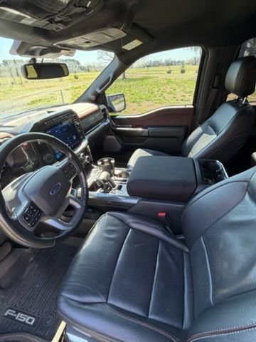 Certified 2022 Ford F150 Lariat w/ Equipment Group 502A High image 3