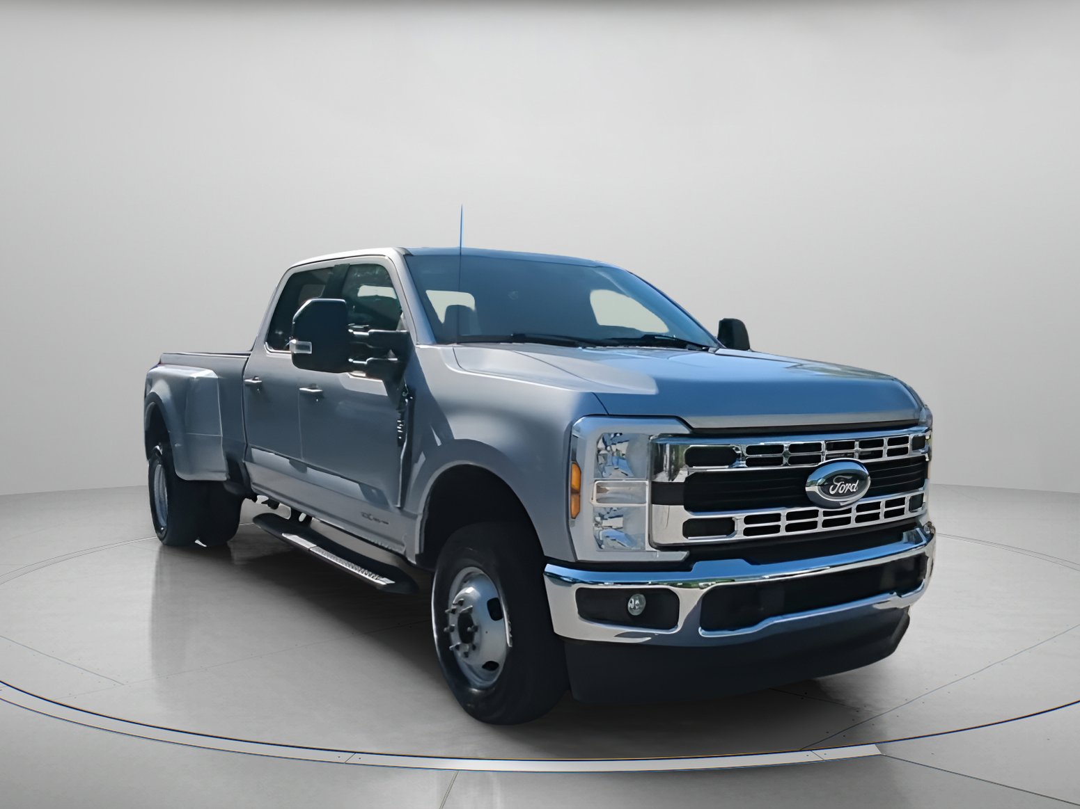 Certified 2024 Ford F350 XLT AWD/4WD image 4