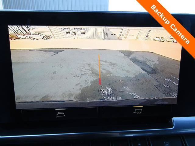 Used 2023 Chevrolet Silverado 1500 RST AWD/4WD image 15