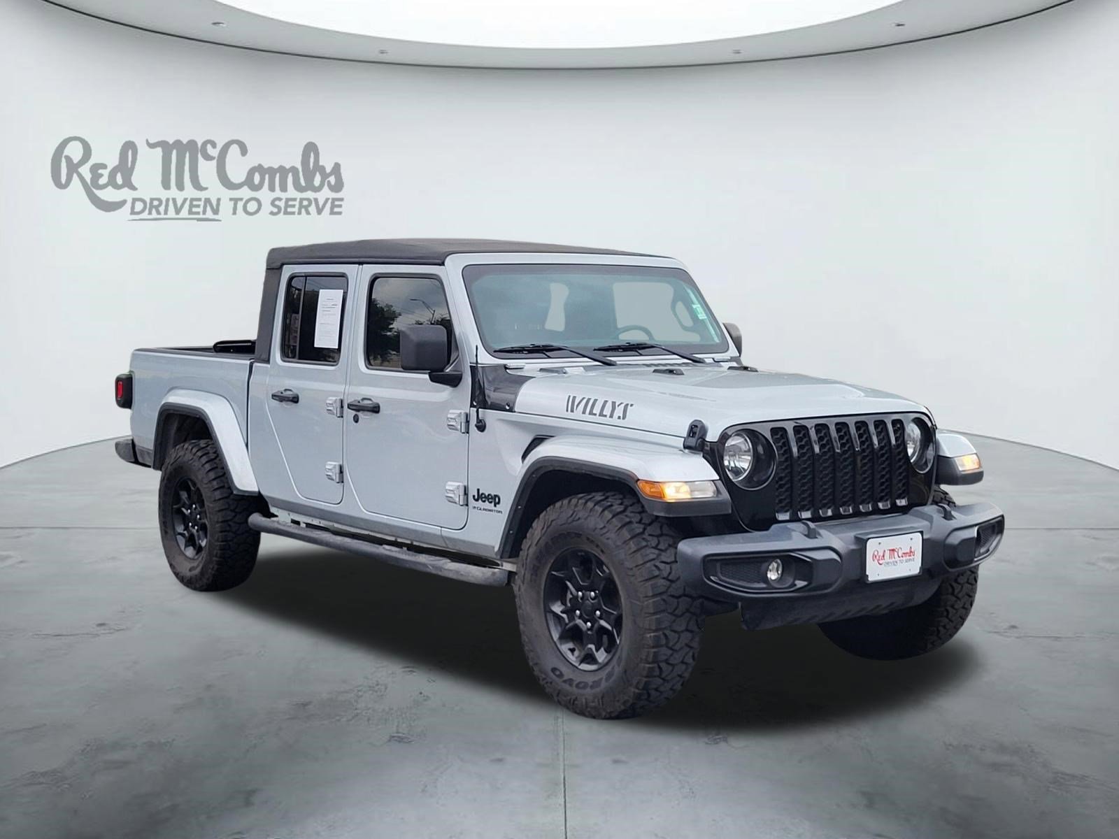 Used 2023 Jeep Gladiator Willys AWD/4WD image 1