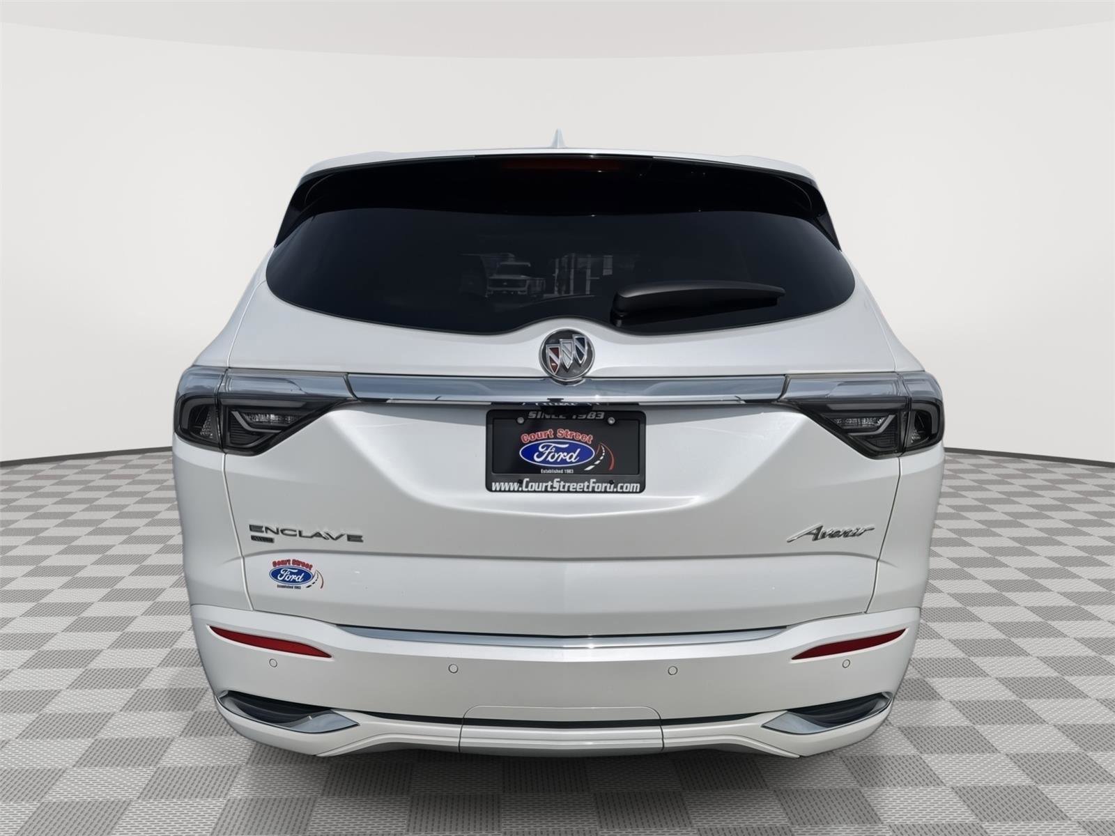 Used 2023 Buick Enclave Avenir w/ Trailering Package, 5000 lbs. image 4