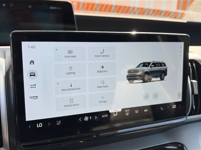 Certified 2025 Ford Expedition Active AWD/4WD image 11