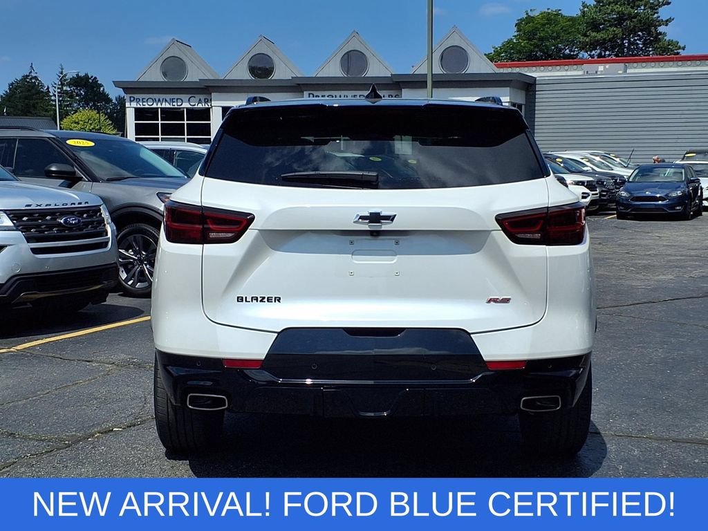 Used 2024 Chevrolet Blazer RS w/ Enhanced Convenience Package FWD image 24