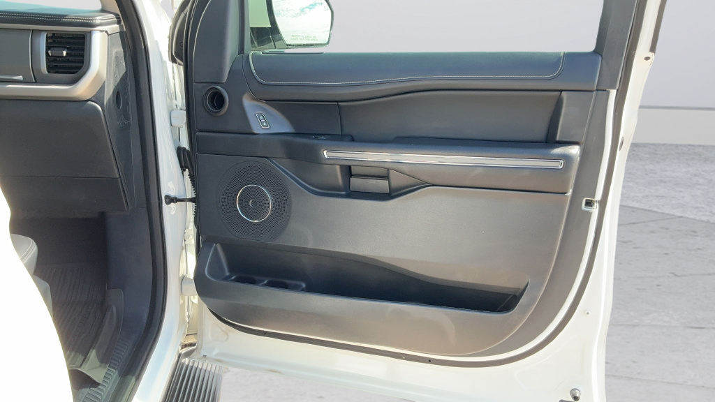 Certified 2024 Ford Expedition Max XLT RWD image 23