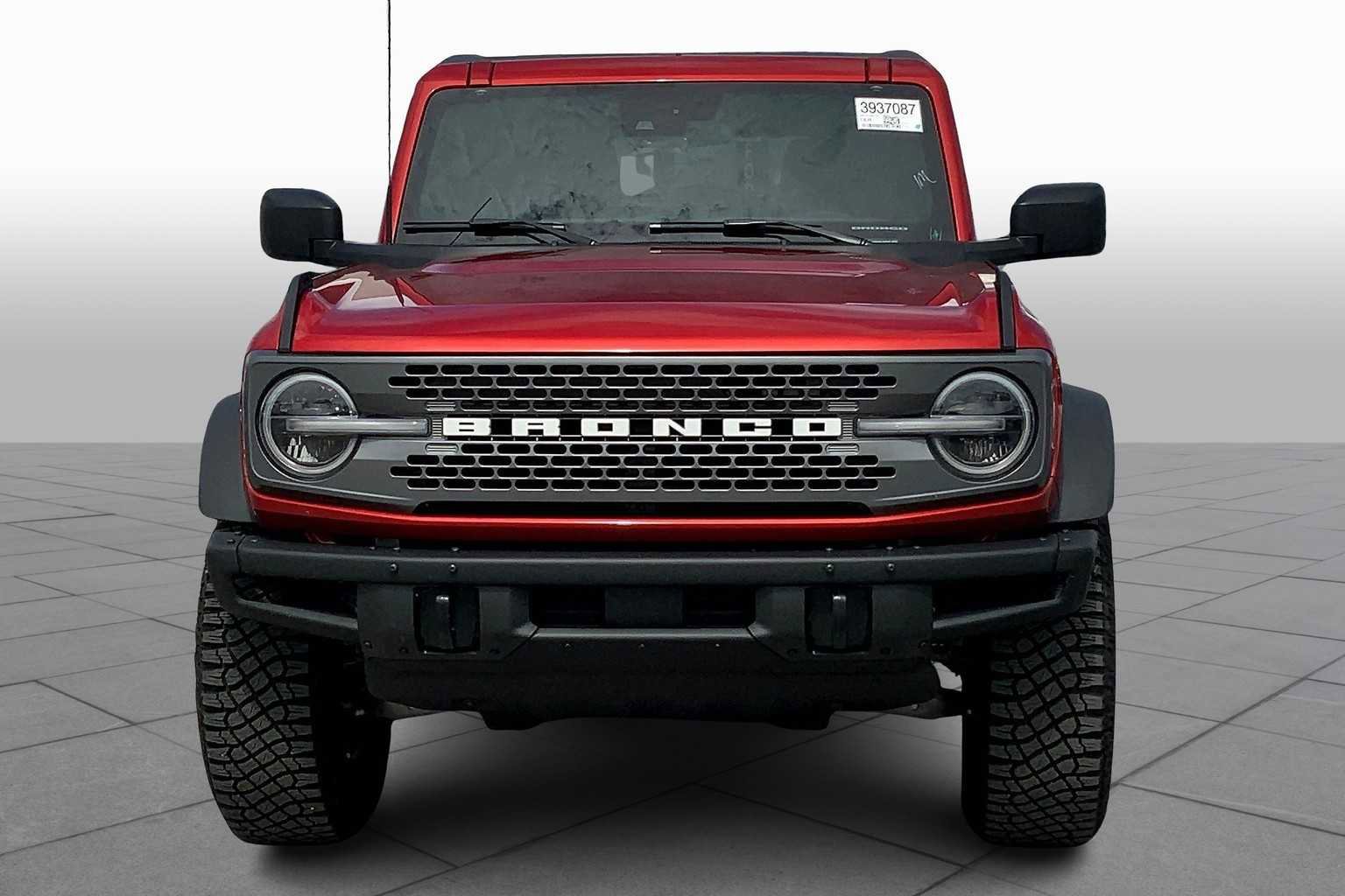 Certified 2024 Ford Bronco Badlands image 6