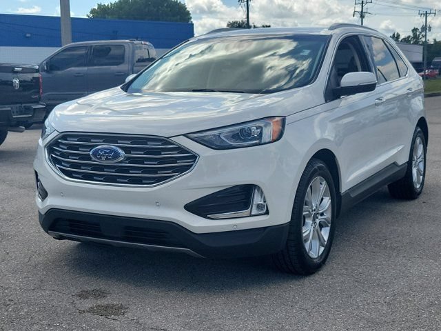 Certified 2020 Ford Edge Titanium FWD image 3