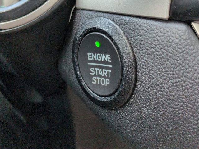 Certified 2022 Ford Escape SE w/ SE Sport Appearance Package image 28