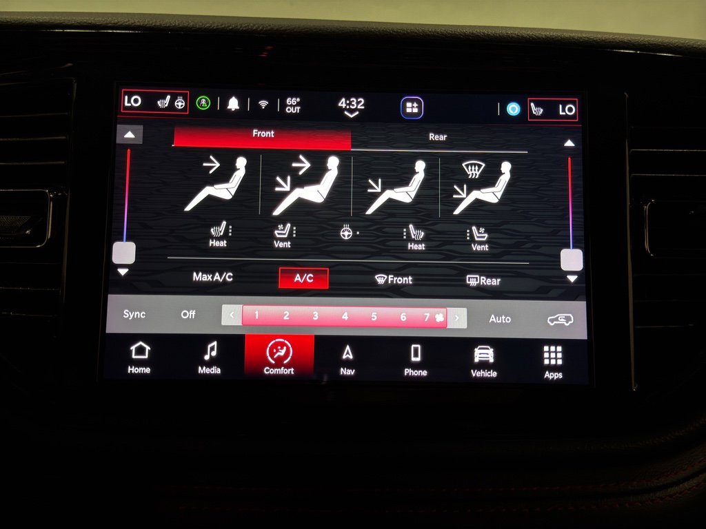 Used 2023 Dodge Durango GT image 21