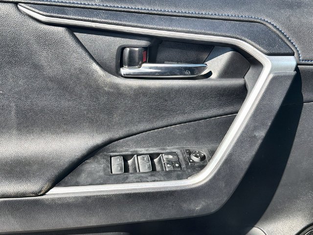 Used 2024 Toyota RAV4 XSE AWD/4WD image 13