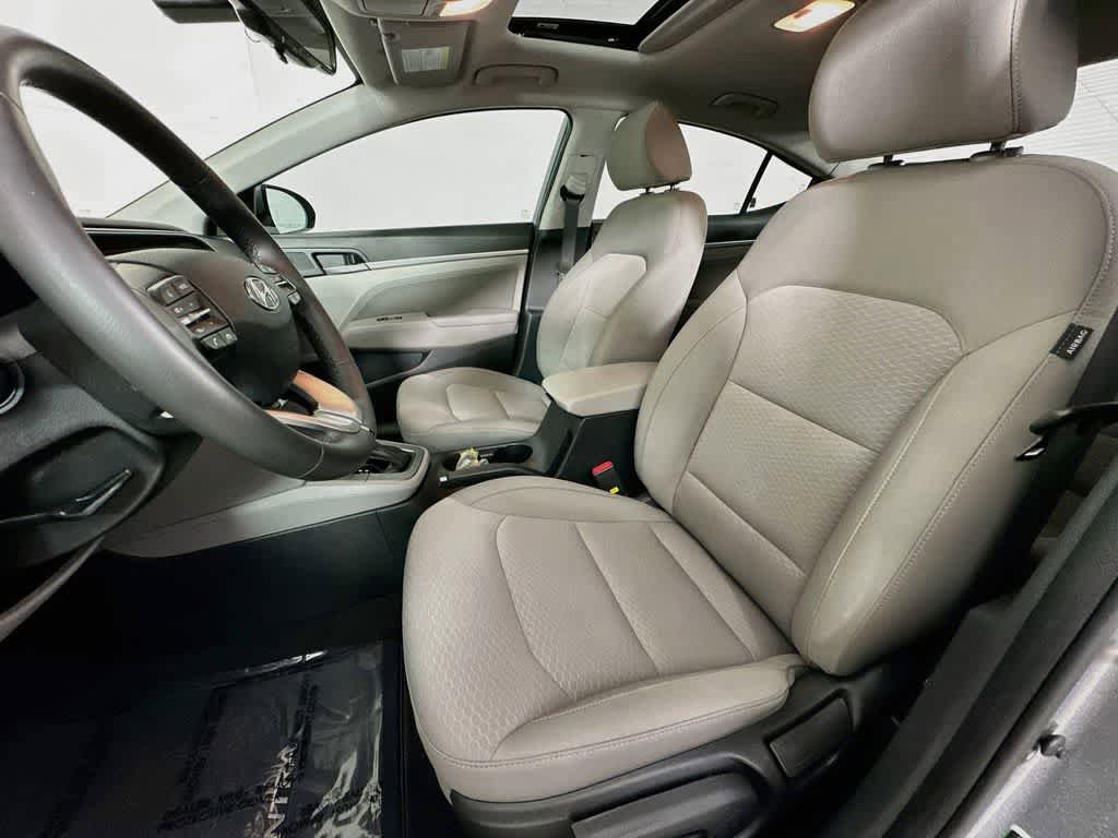 Used 2019 Hyundai Elantra Value Edition FWD image 12