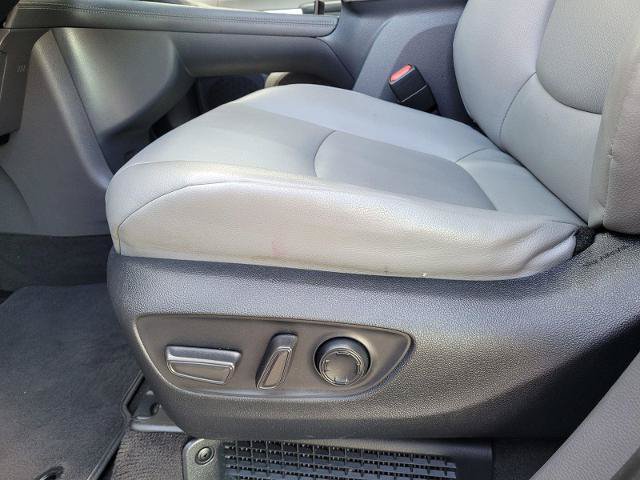 Used 2022 Toyota Sienna XLE AWD/4WD image 22