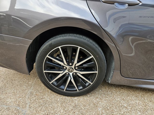 Used 2023 Toyota Camry SE image 19