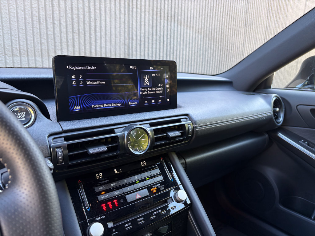 Used 2024 Lexus IS 500 RWD image 36