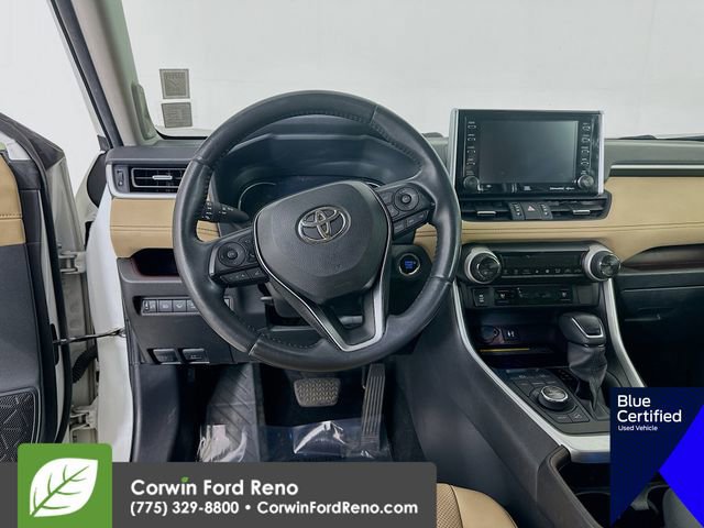 Used 2019 Toyota RAV4 Limited w/ Advanced Technology Package AWD/4WD image 27