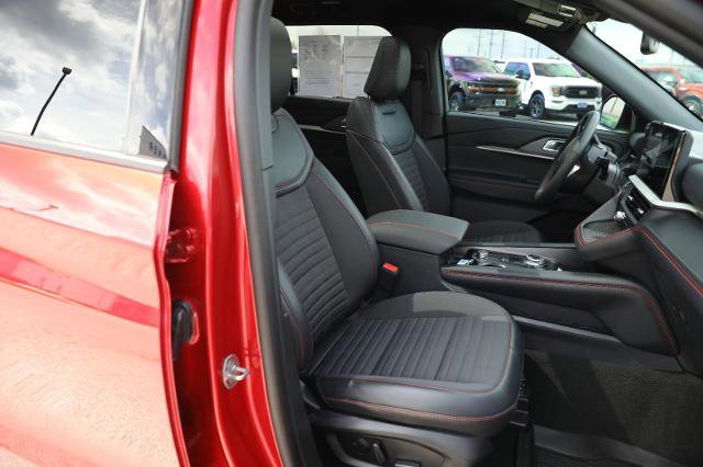 Certified 2025 Ford Explorer ST-Line w/ Premium Package AWD/4WD image 40