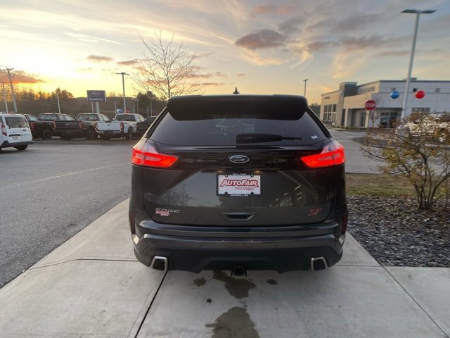 Certified 2020 Ford Edge ST w/ Equipment Group 401A image 4