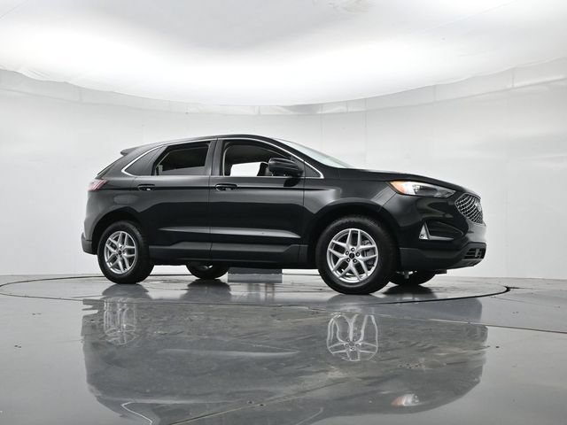 Certified 2023 Ford Edge SEL w/ Convenience Package AWD/4WD image 38