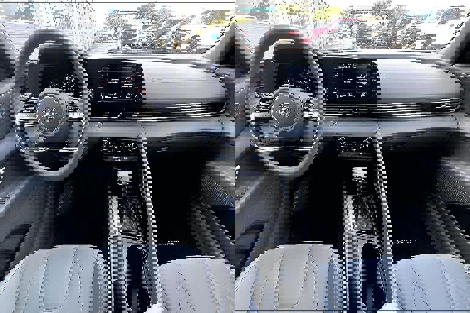 Used 2023 Hyundai Elantra SEL w/ Cargo Package image 18