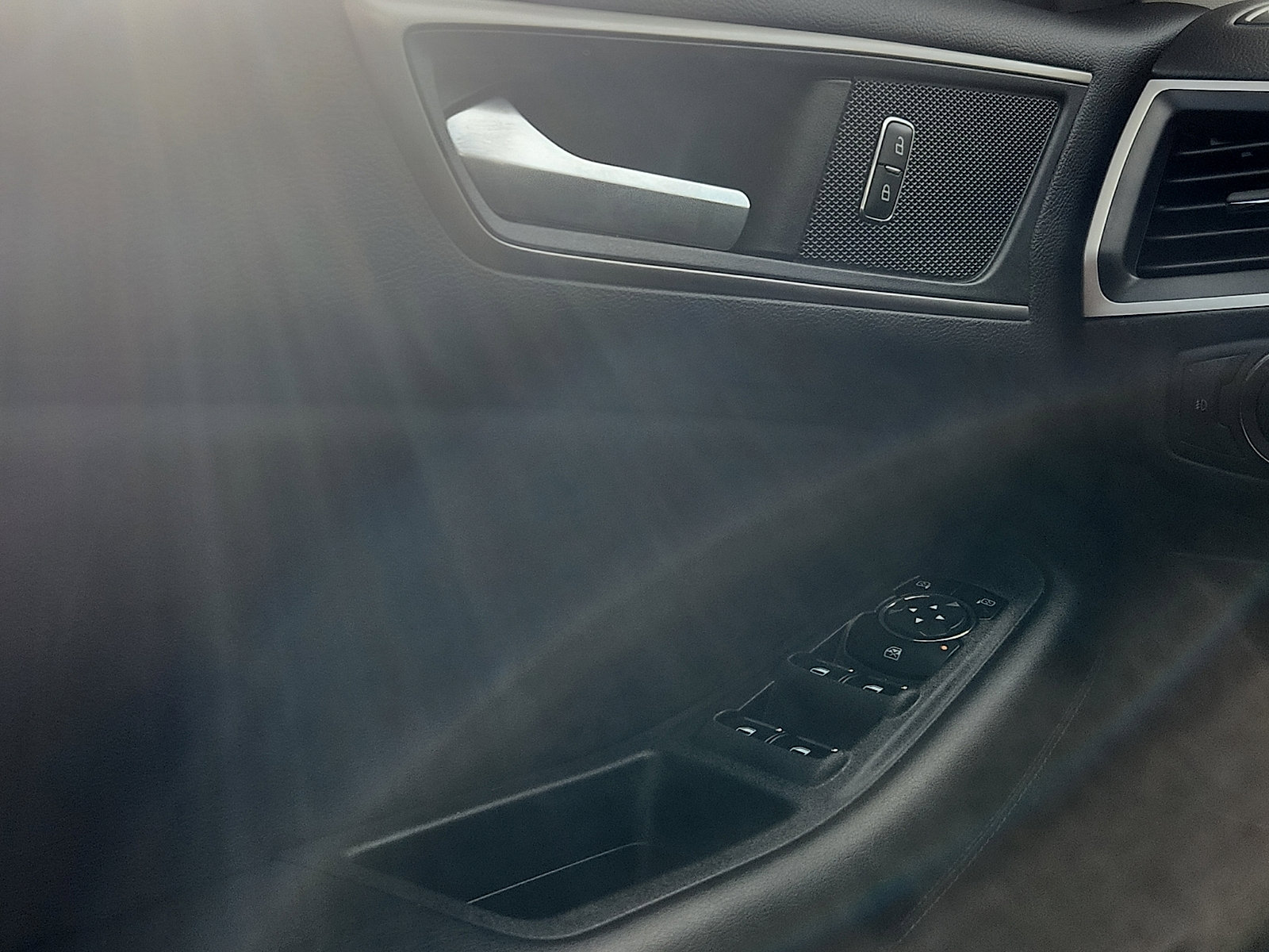 Certified 2022 Ford Edge SEL w/ Convenience Package image 12