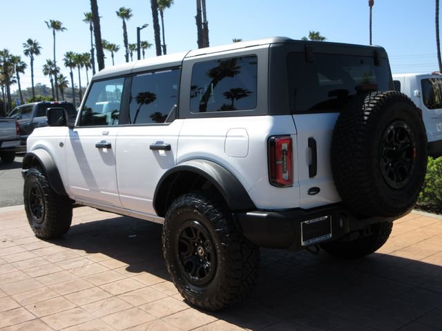 Certified 2022 Ford Bronco Wildtrak AWD/4WD image 2