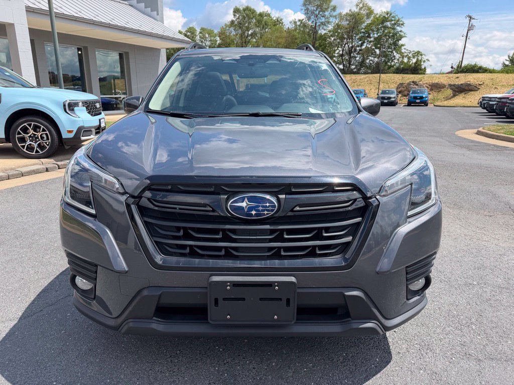 Used 2022 Subaru Forester Premium AWD/4WD image 8
