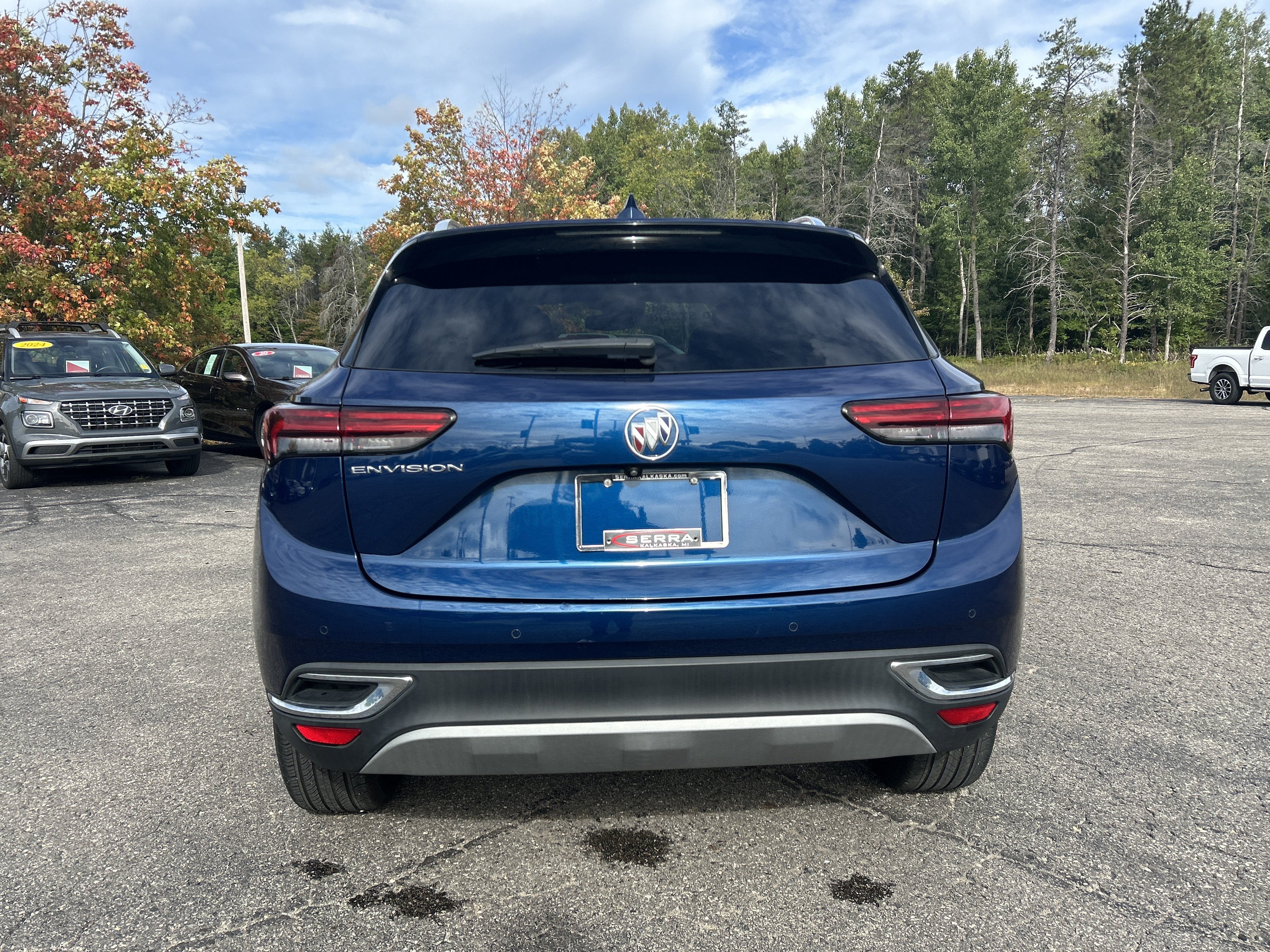 Used 2023 Buick Envision Essence FWD image 4
