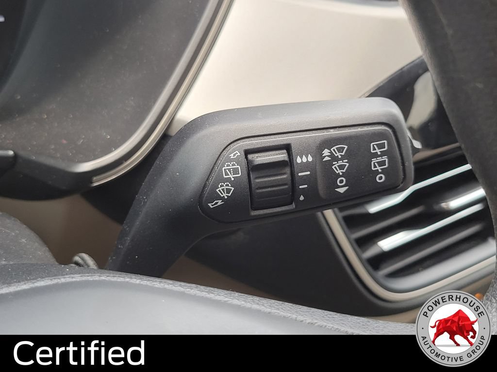 Certified 2020 Ford Escape SE FWD image 32