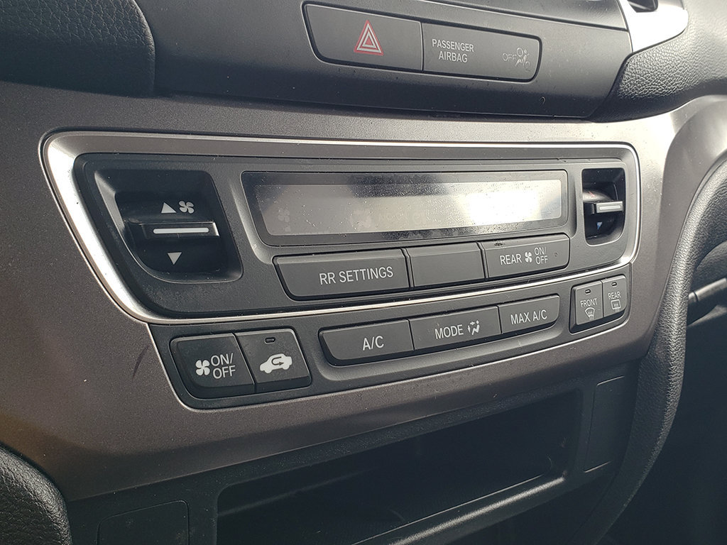 Used 2020 Honda Pilot LX image 23