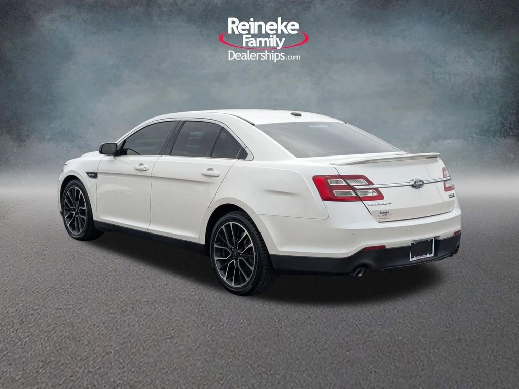 Certified 2018 Ford Taurus SHO image 3