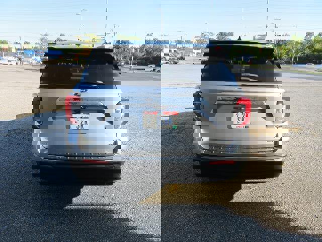 Certified 2022 Ford Explorer XLT image 4