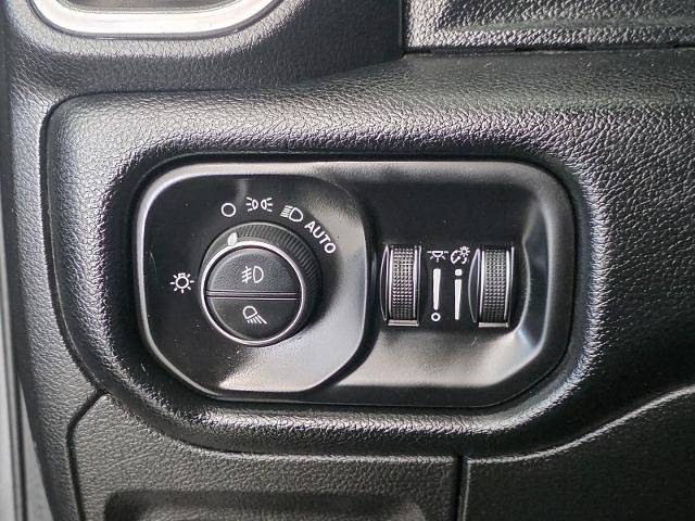Used 2021 RAM 1500 Laramie AWD/4WD image 25