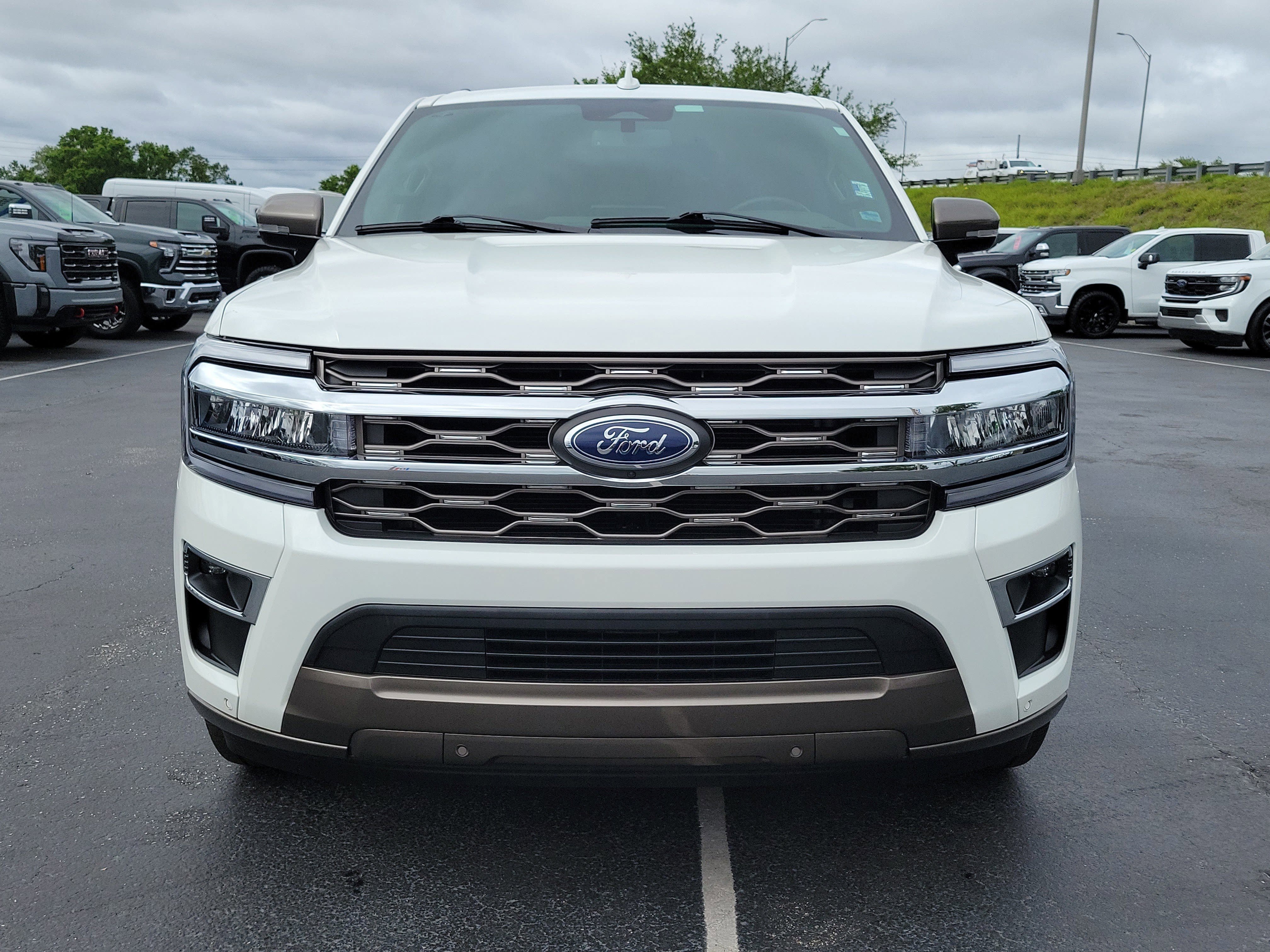 Certified 2024 Ford Expedition King Ranch RWD image 2
