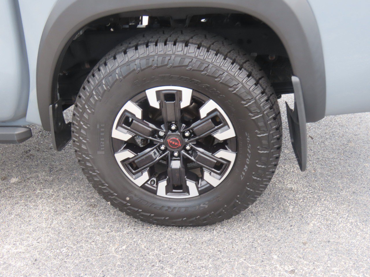 Used 2023 Nissan Frontier PRO-4X w/ Technology Package AWD/4WD image 21