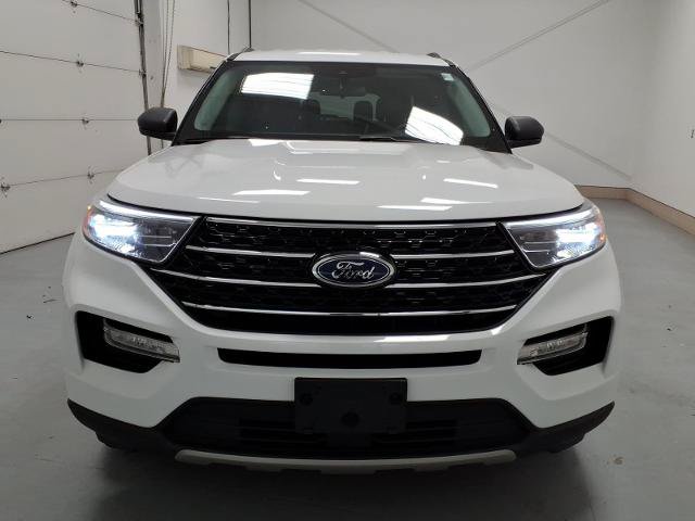 Certified 2021 Ford Explorer XLT w/ Equipment Group 202A RWD image 8