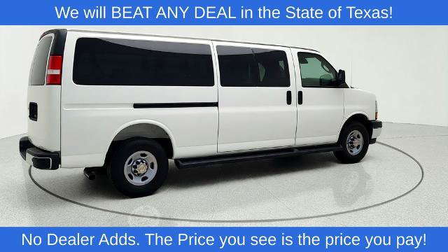 Used 2025 Chevrolet Express 3500 LT w/ LT Preferred Equipment Group RWD image 8