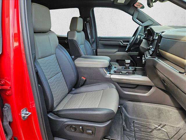 Used 2023 Chevrolet Silverado 1500 ZR2 w/ Technology Package AWD/4WD image 23