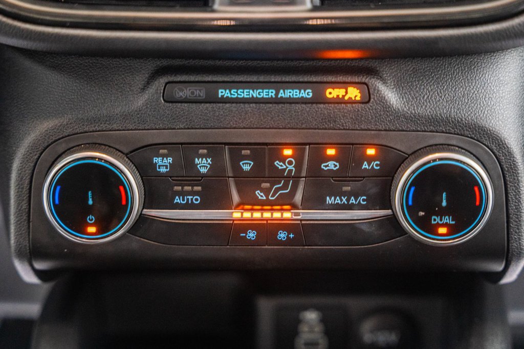 Certified 2025 Ford Escape ST-Line AWD/4WD image 23