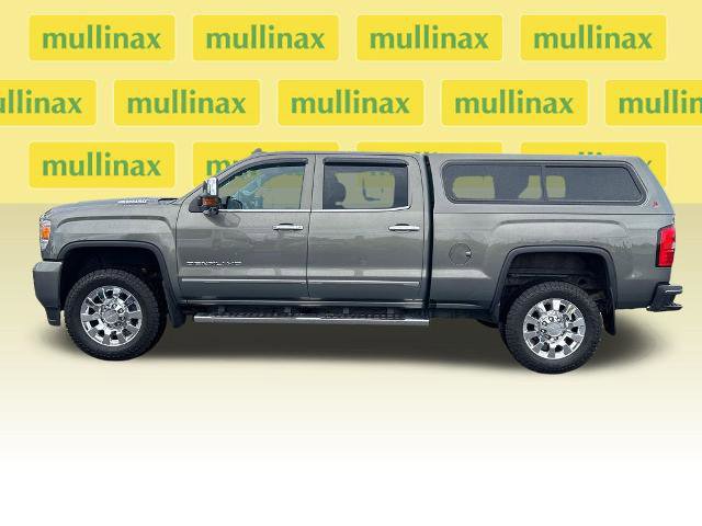 Used 2018 GMC Sierra 2500 Denali w/ Duramax Plus Package AWD/4WD image 9