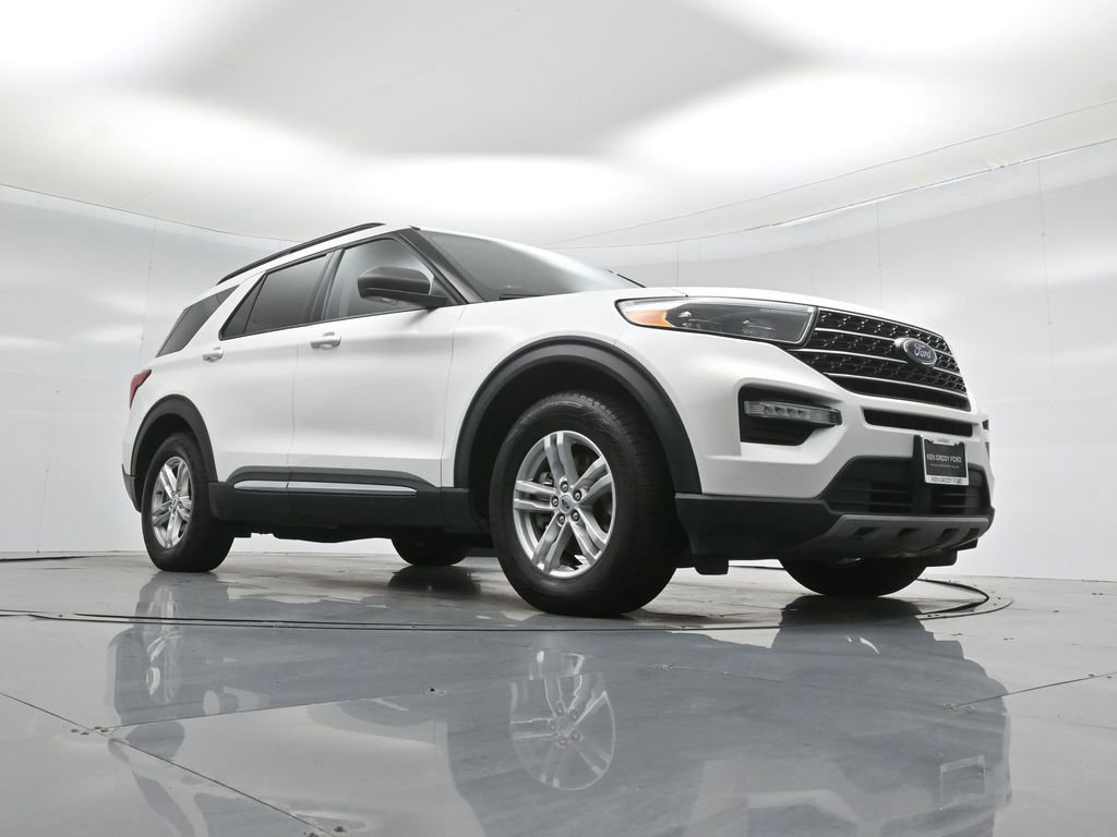 Certified 2021 Ford Explorer XLT image 5