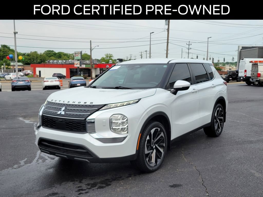Used 2022 Mitsubishi Outlander ES AWD/4WD image 2