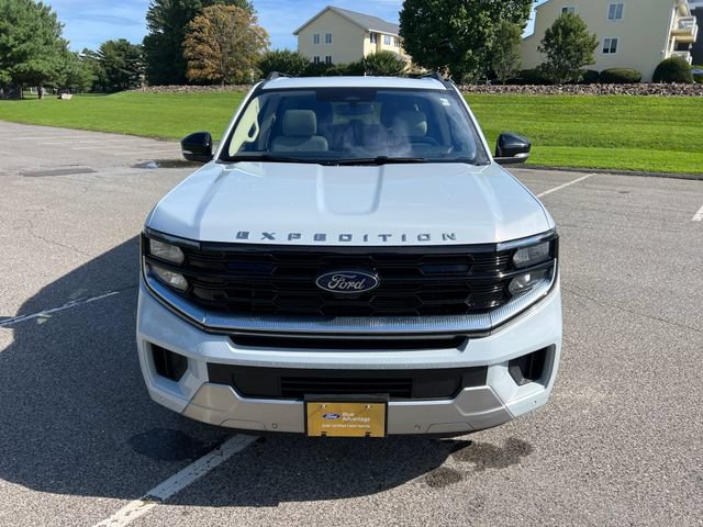 Certified 2025 Ford Expedition Max Platinum AWD/4WD image 3