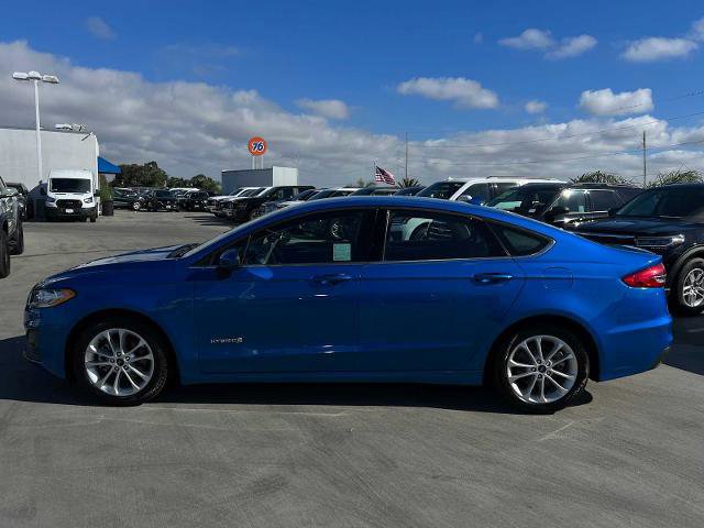 Certified 2019 Ford Fusion SE image 3