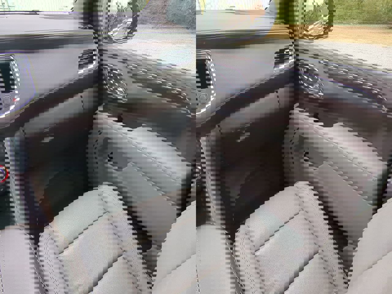 Used 2023 GMC Yukon SLT image 15